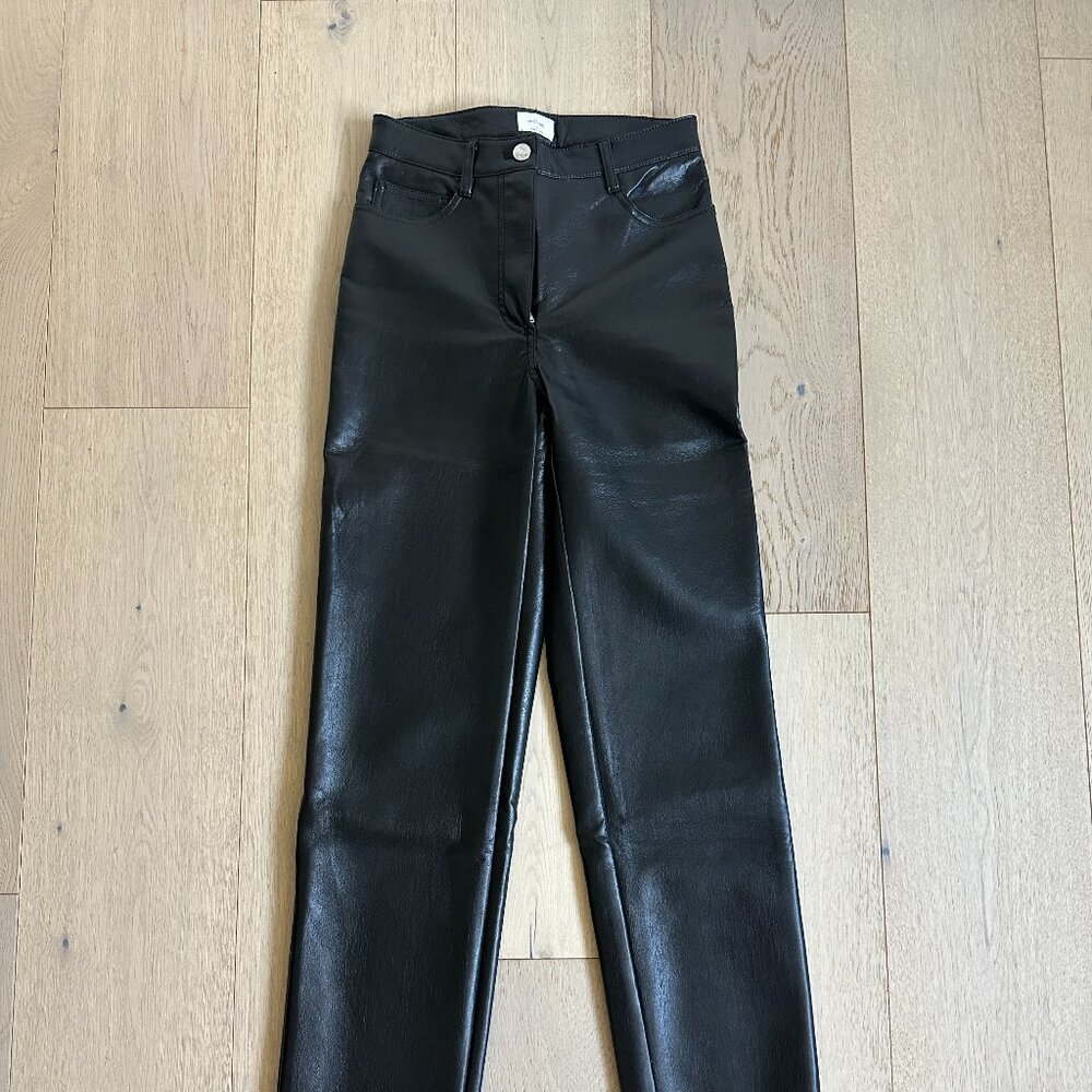Wilfred The Melina™ Super High-Rise Pant Super high-waisted, Vegan Leather pants